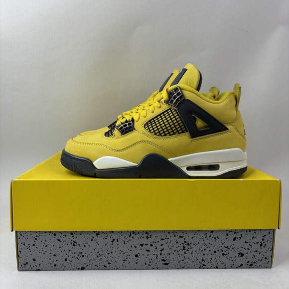 Nike Shoes Air Jordan 4 Retro LS “Lighting” 2024 - Picture 6 of 9